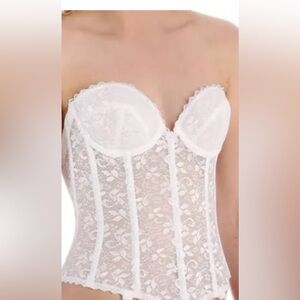 NWT Carnival Lace Full Bustier with Garters and Tags | Color: White Sz 34C